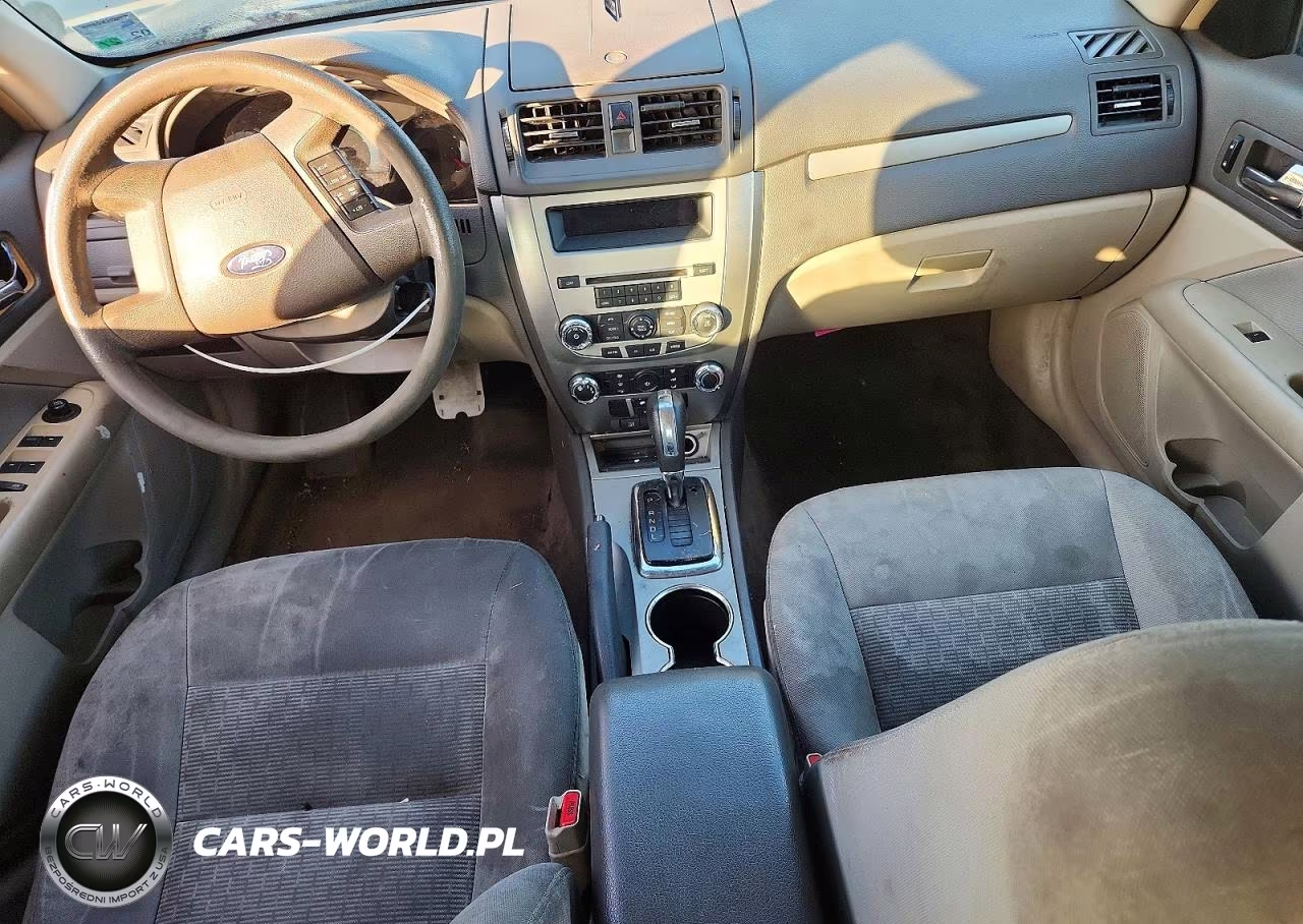 2012 Ford Fusion S VIN:3FAHP0GAXCR360190 - 8