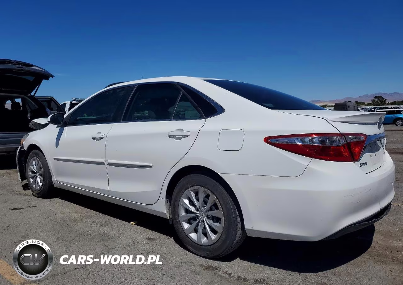 2016 Toyota Camry Le VIN:4T4BF1FK1GR547319 - 2