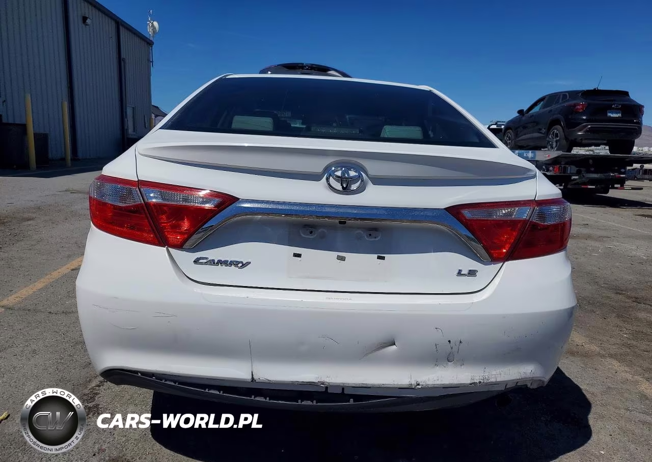 2016 Toyota Camry Le VIN:4T4BF1FK1GR547319 - 6