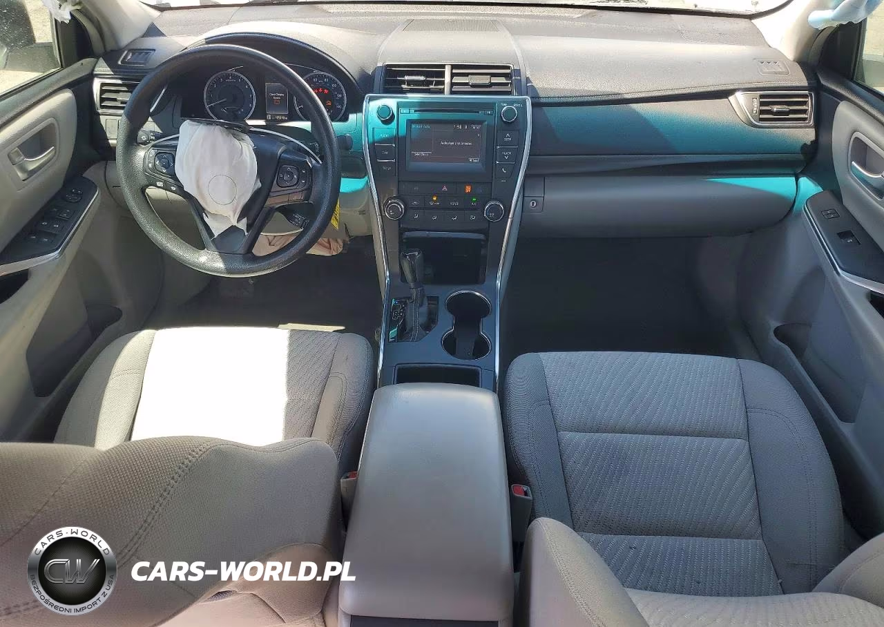 2016 Toyota Camry Le VIN:4T4BF1FK1GR547319 - 8