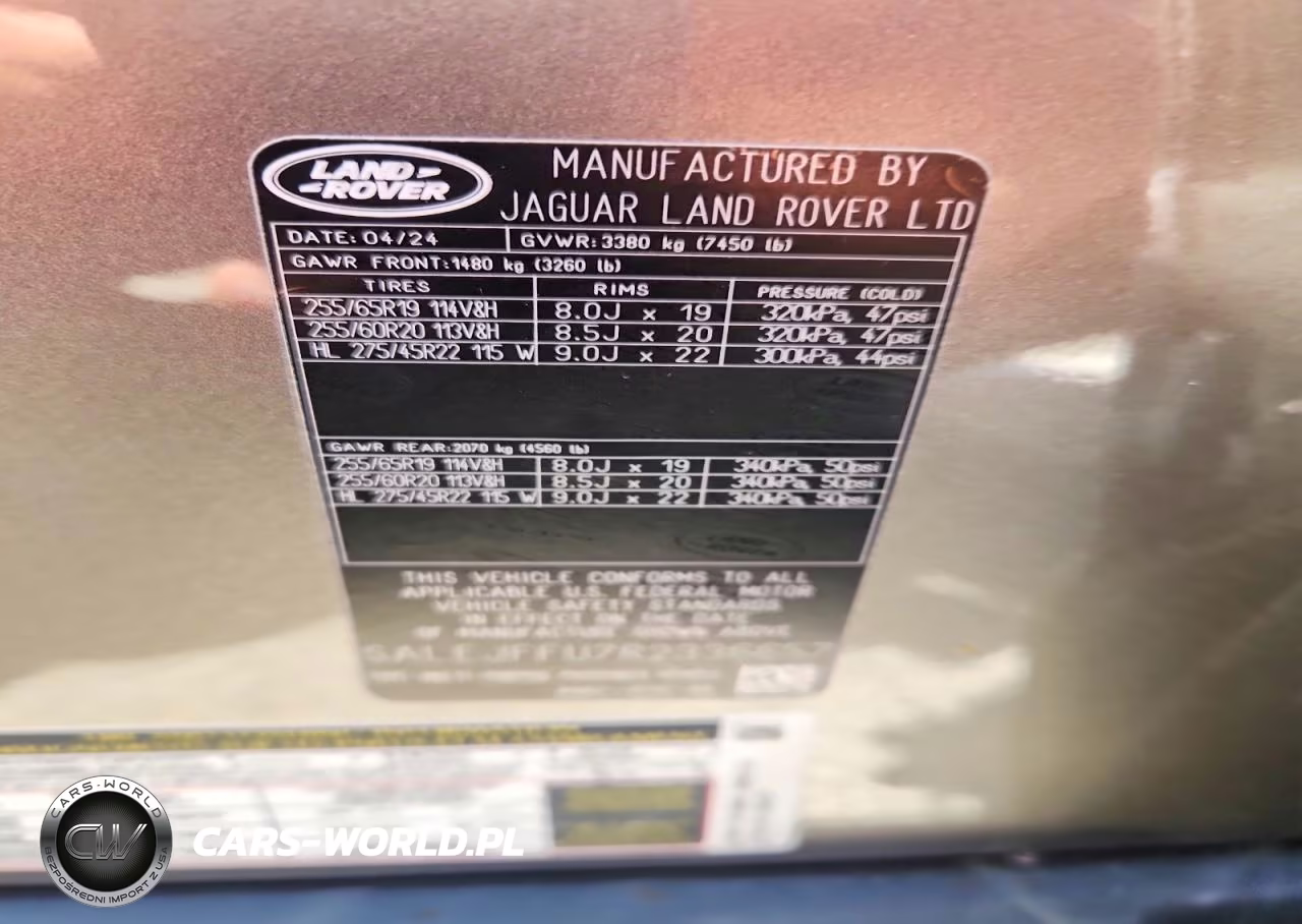 2024 Land Rover Defender 130 S VIN:SALEJFFU7R2336657 - 12