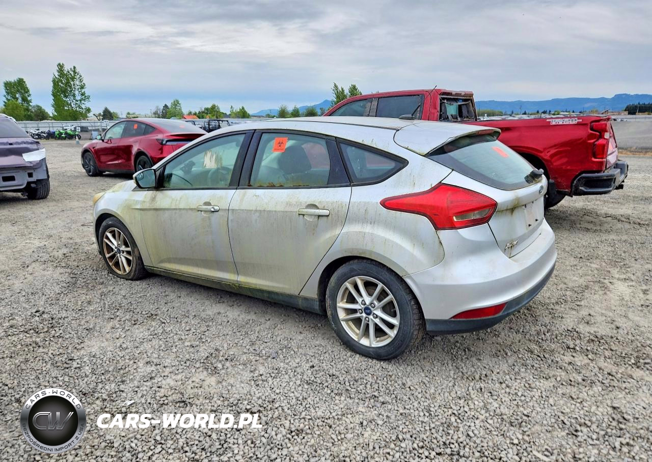 2015 Ford Focus Se VIN:1FADP3K26FL244892 - 2