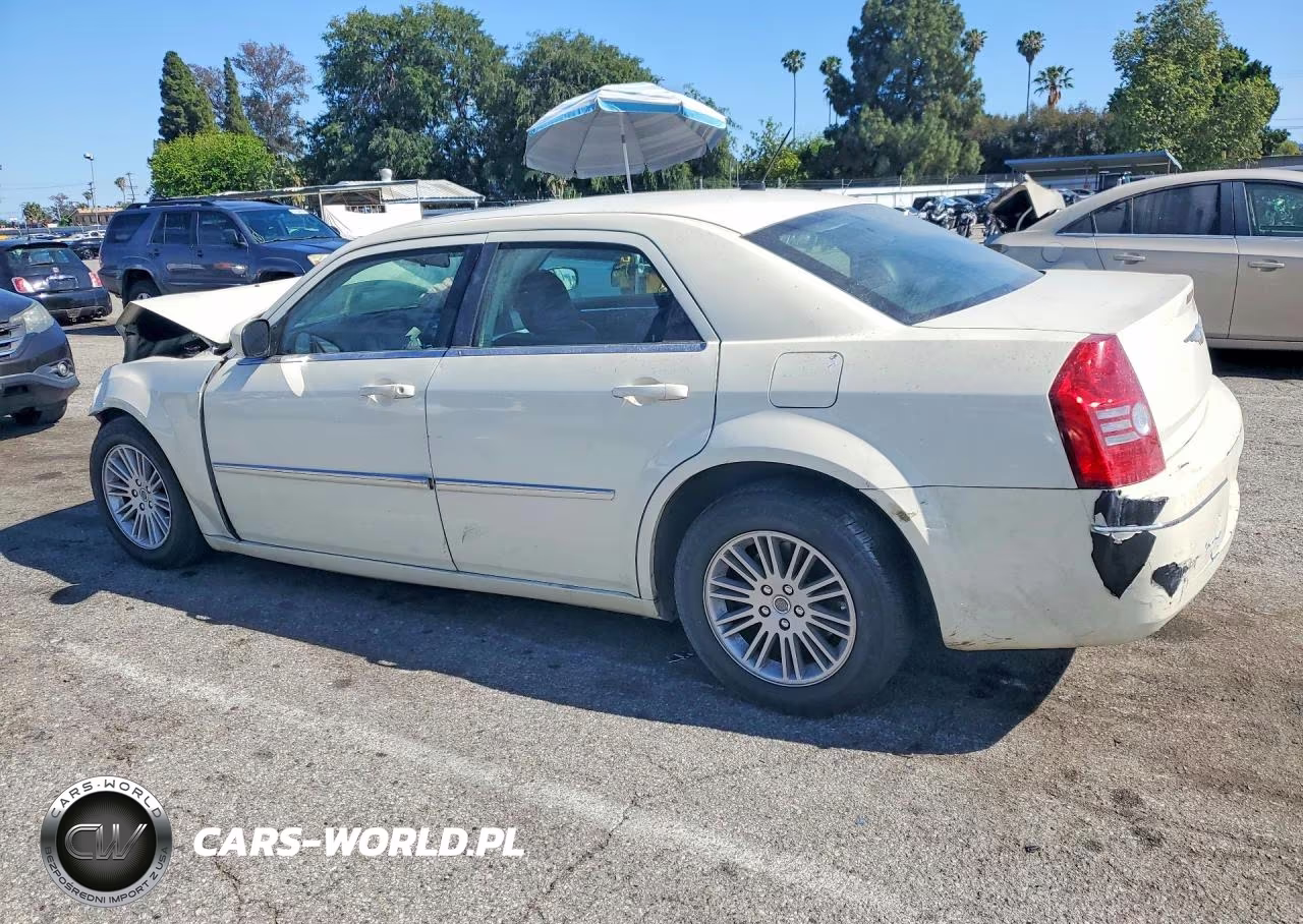 2008 Chrysler 300 Touring VIN:2C3KA53G58H211749 - 2