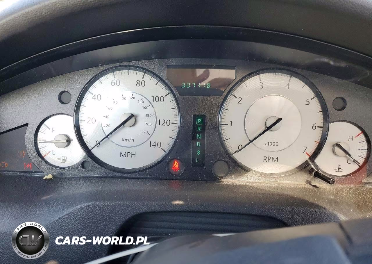 2008 Chrysler 300 Touring VIN:2C3KA53G58H211749 - 9
