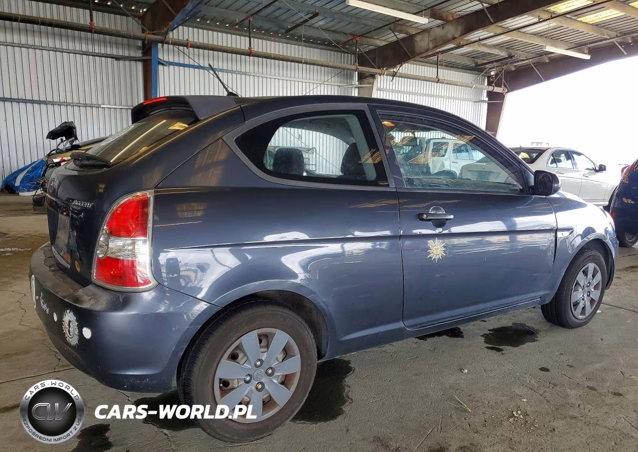 2010 Hyundai Accent Gs VIN:KMHCM3AC4AU162232 - 3
