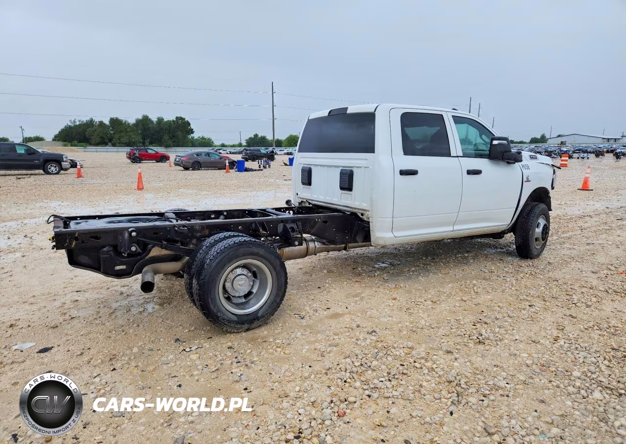 2024 Ram 3500 VIN:3C7WRTCLXRG185743 - 3