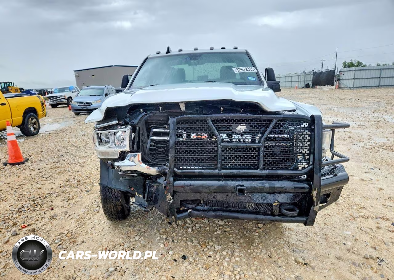 2024 Ram 3500 VIN:3C7WRTCLXRG185743 - 5