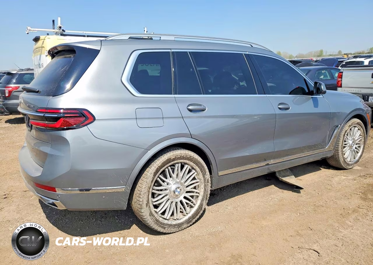 2023 BMW X7 xDrive40I VIN:5UX23EM05P9P92075 - 3