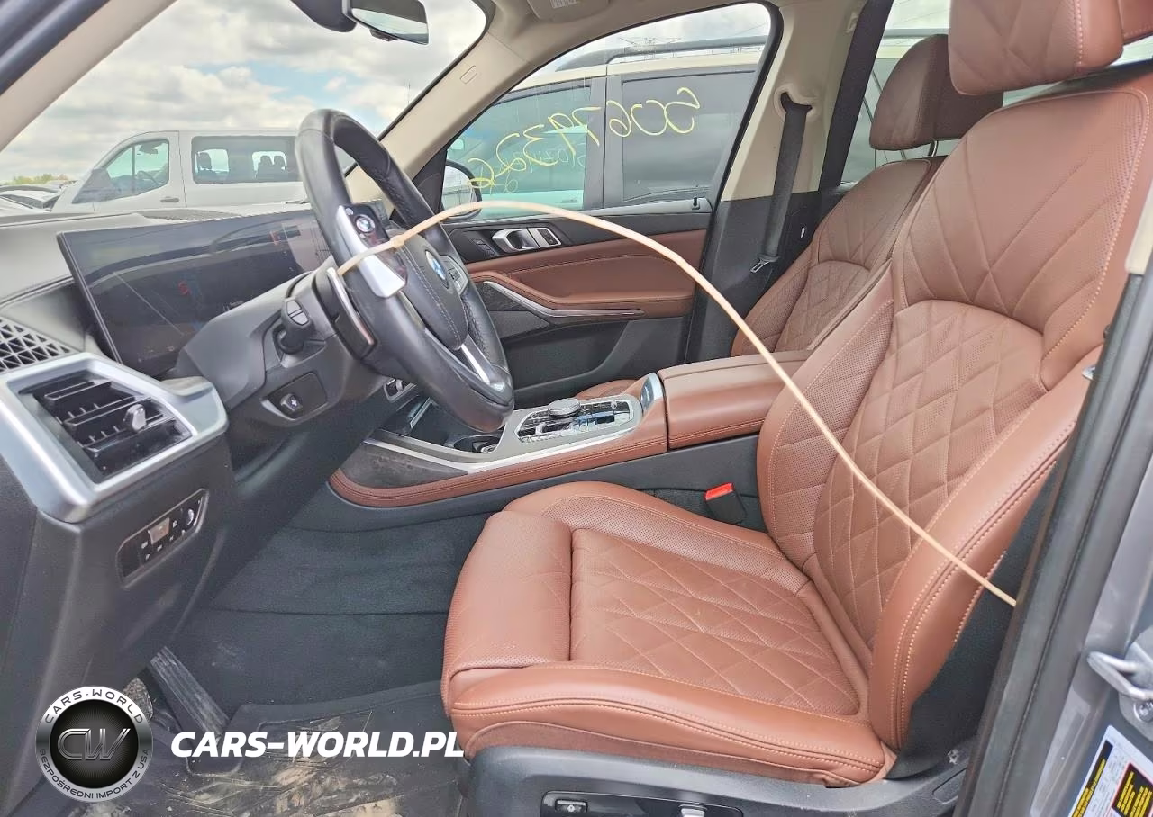 2023 BMW X7 xDrive40I VIN:5UX23EM05P9P92075 - 7