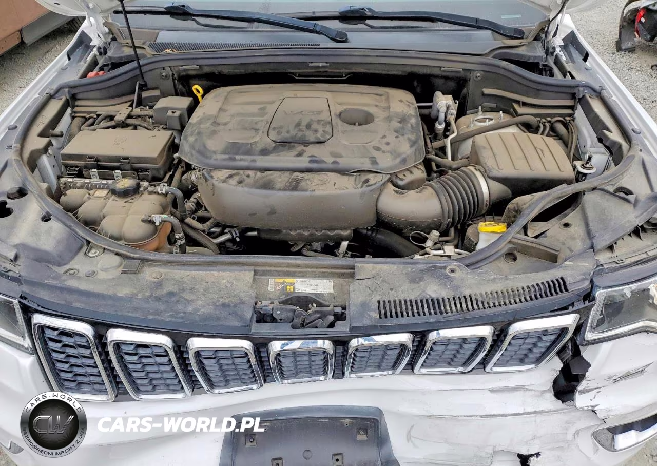 2019 Jeep Grand Cherokee Laredo VIN:1C4RJEAG1KC852193 - 12