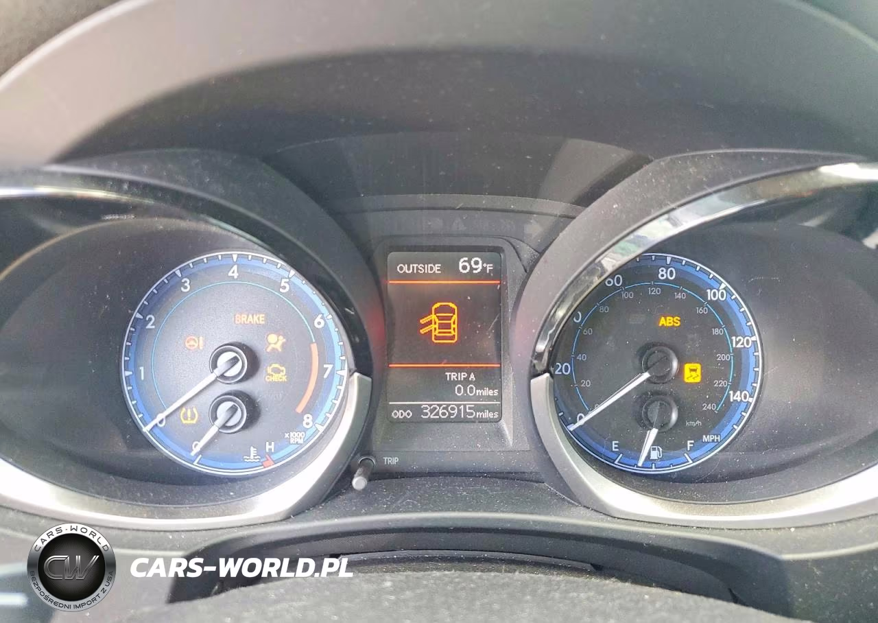 2014 Toyota Corolla S Plus VIN:2T1BURHE4EC183806 - 9