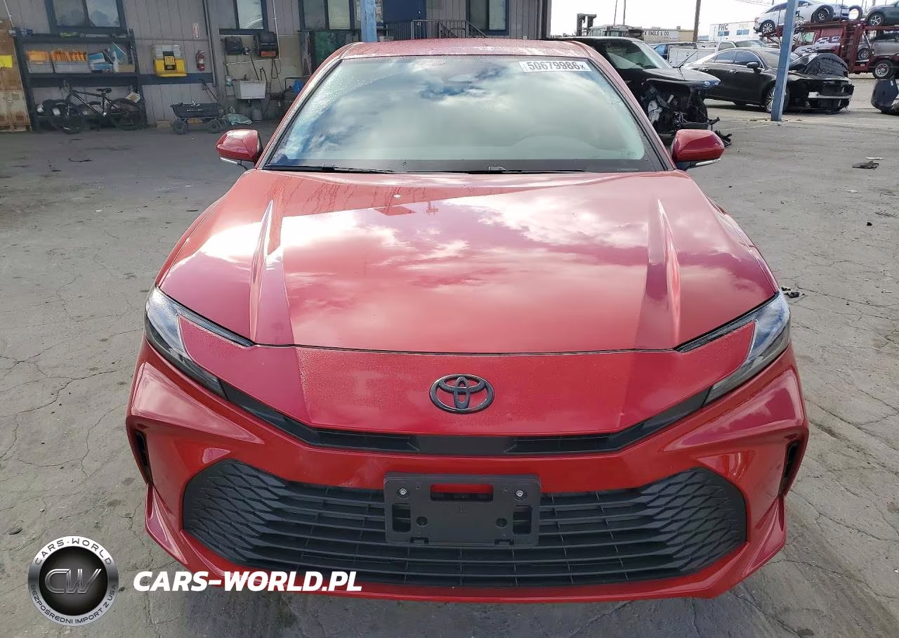 2026 Toyota Camry Le VIN:4T1DAACK0TU235850 - 5