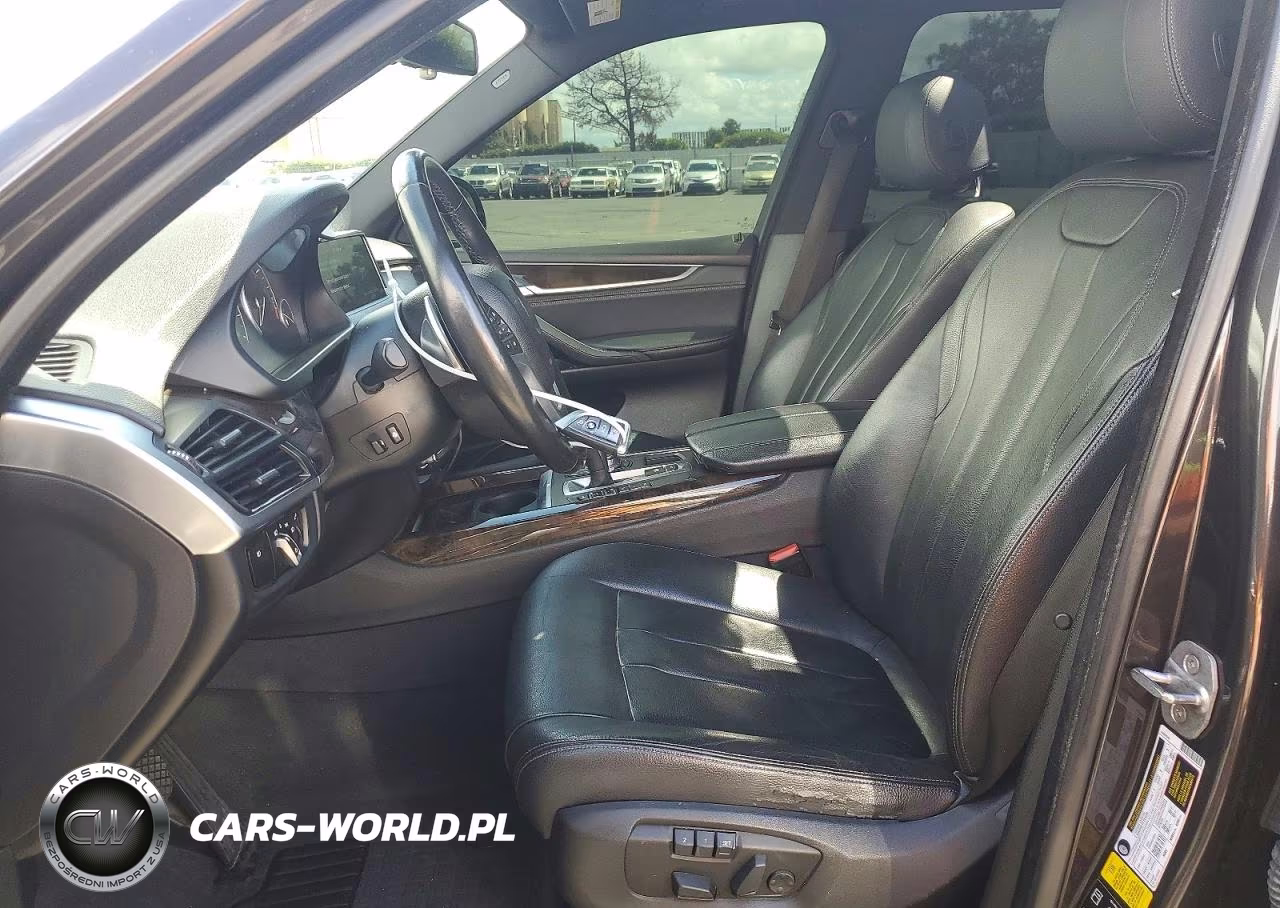 2018 BMW X5 xDrive35I VIN:5UXKR0C54J0Y00614 - 7