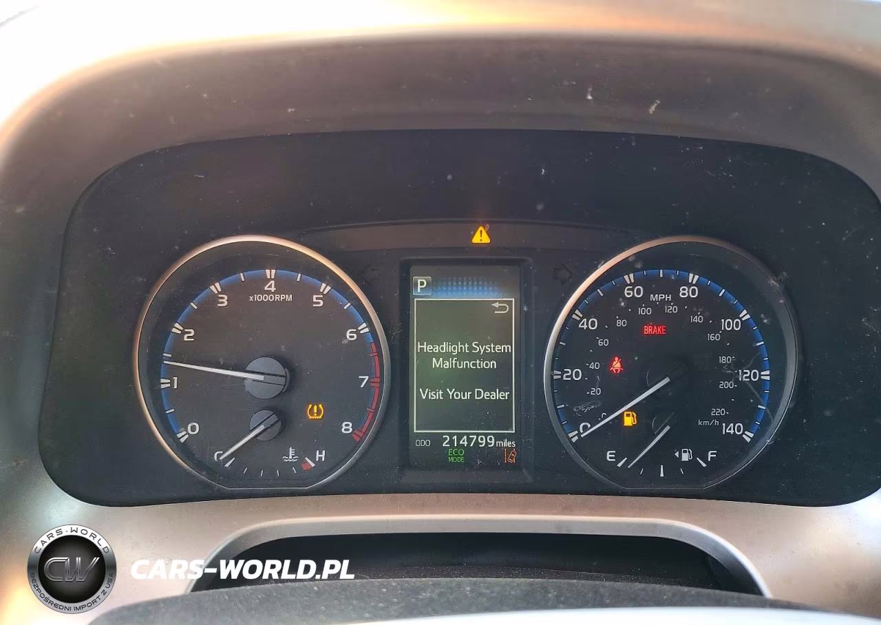 2017 Toyota Rav4 Xle VIN:JTMWFREV5HJ132744 - 9