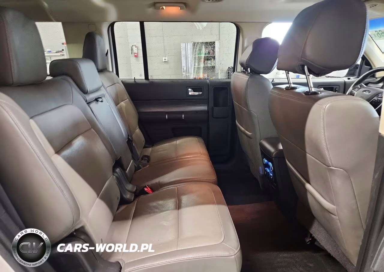 2018 Ford Flex Limited VIN:2FMHK6DT9JBA17329 - 10