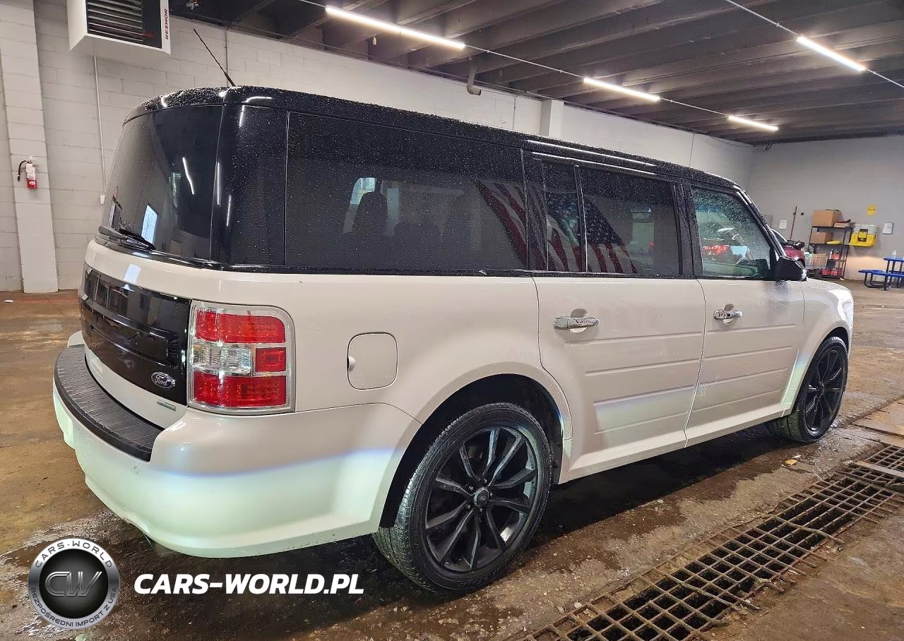 2018 Ford Flex Limited VIN:2FMHK6DT9JBA17329 - 3