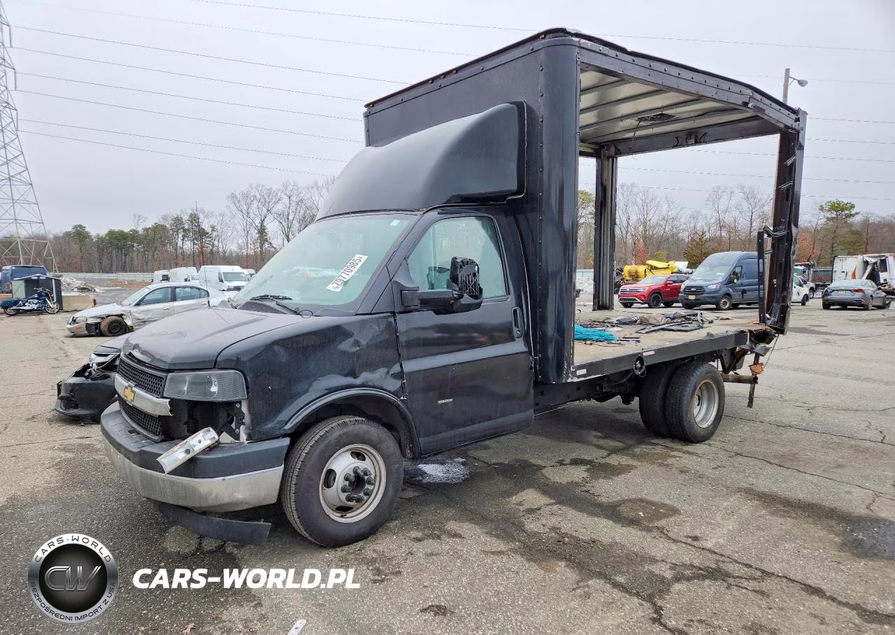 2023 Chevrolet Express G3500 – zdjęcie 1 z 12