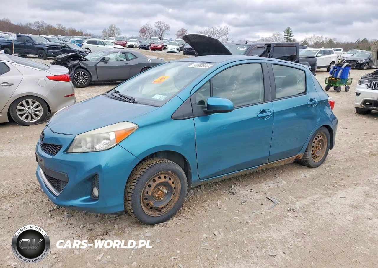 2012 Toyota Yaris 5-Door Se