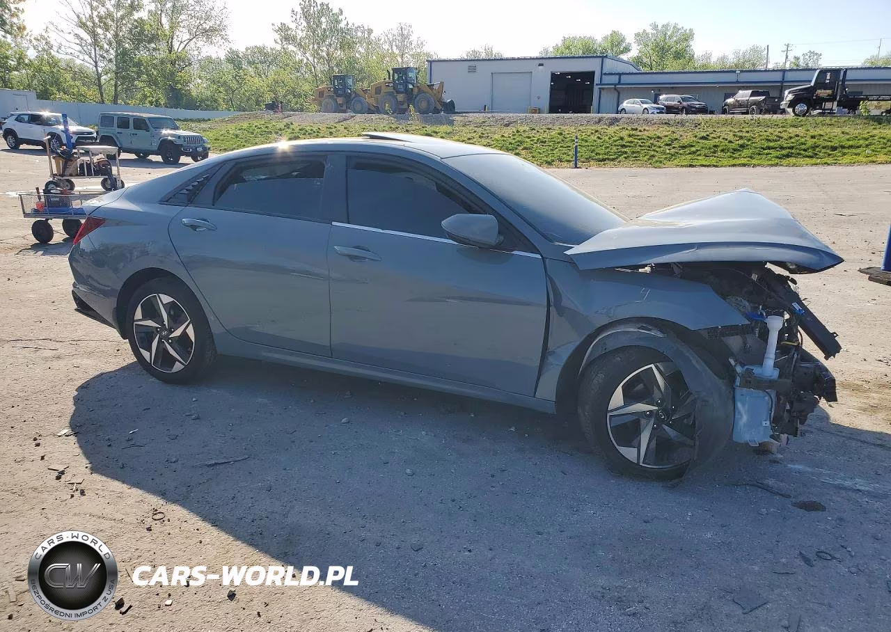 2023 Hyundai Elantra Limited VIN:KMHLN4AJ1PU048876 - 4