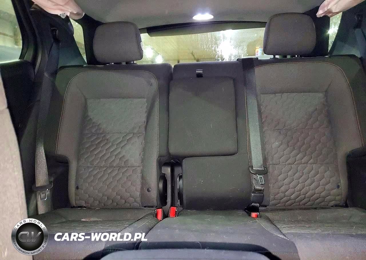 2018 Chevrolet Equinox Lt VIN:3GNAXJEV3JL103841 - 10