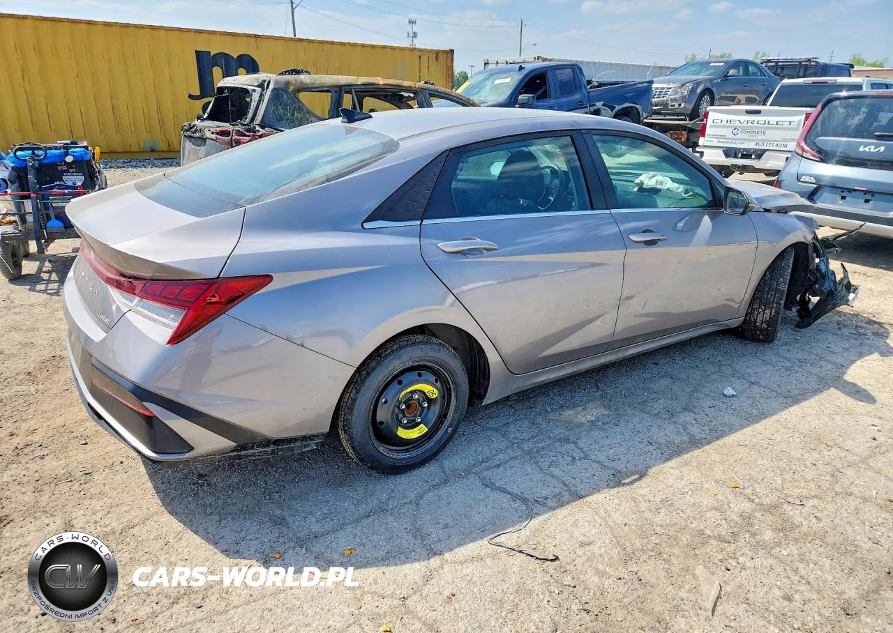 2025 Hyundai Elantra Limited VIN:KMHLP4DG9SU974218 - 3