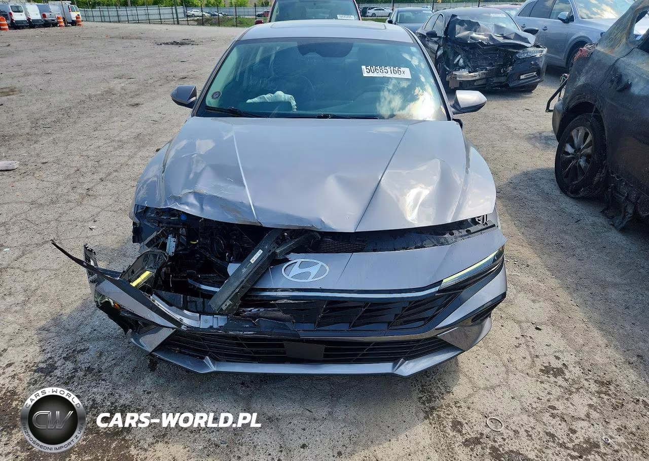 2025 Hyundai Elantra Limited VIN:KMHLP4DG9SU974218 - 5