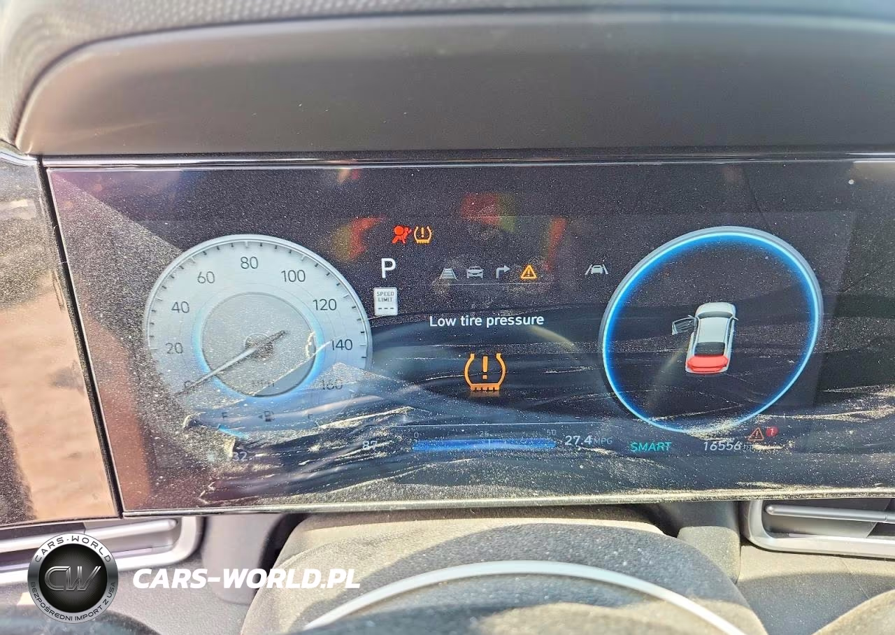 2025 Hyundai Elantra Limited VIN:KMHLP4DG9SU974218 - 9