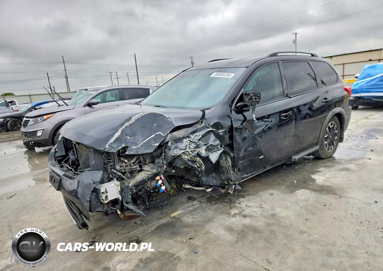 2020 Nissan Pathfinder Sv