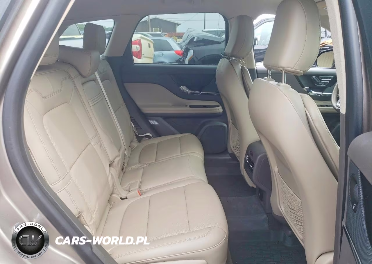 2021 Lincoln Corsair Reserve VIN:5LMCJ2D91MUL16223 - 11