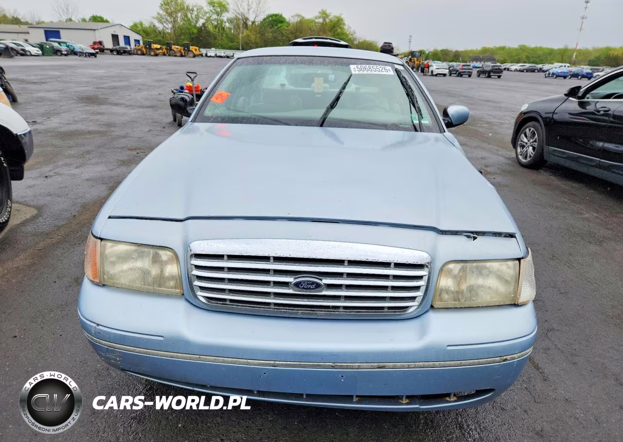 2000 Ford Crown Victoria VIN:2FAFP73W7YX135963 - 5