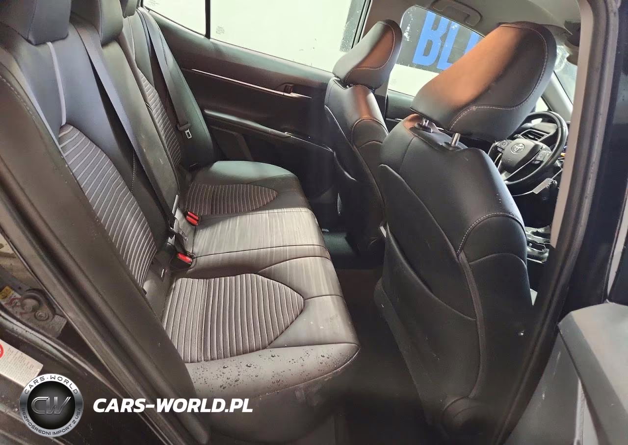 2019 Toyota Camry Se VIN:4T1B11HK7KU724907 - 10
