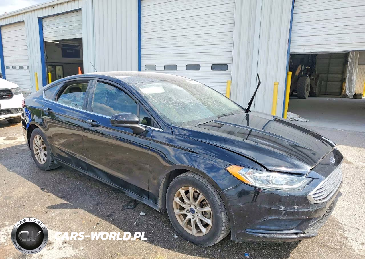 2017 Ford Fusion S VIN:3FA6P0G75HR154374 - 4