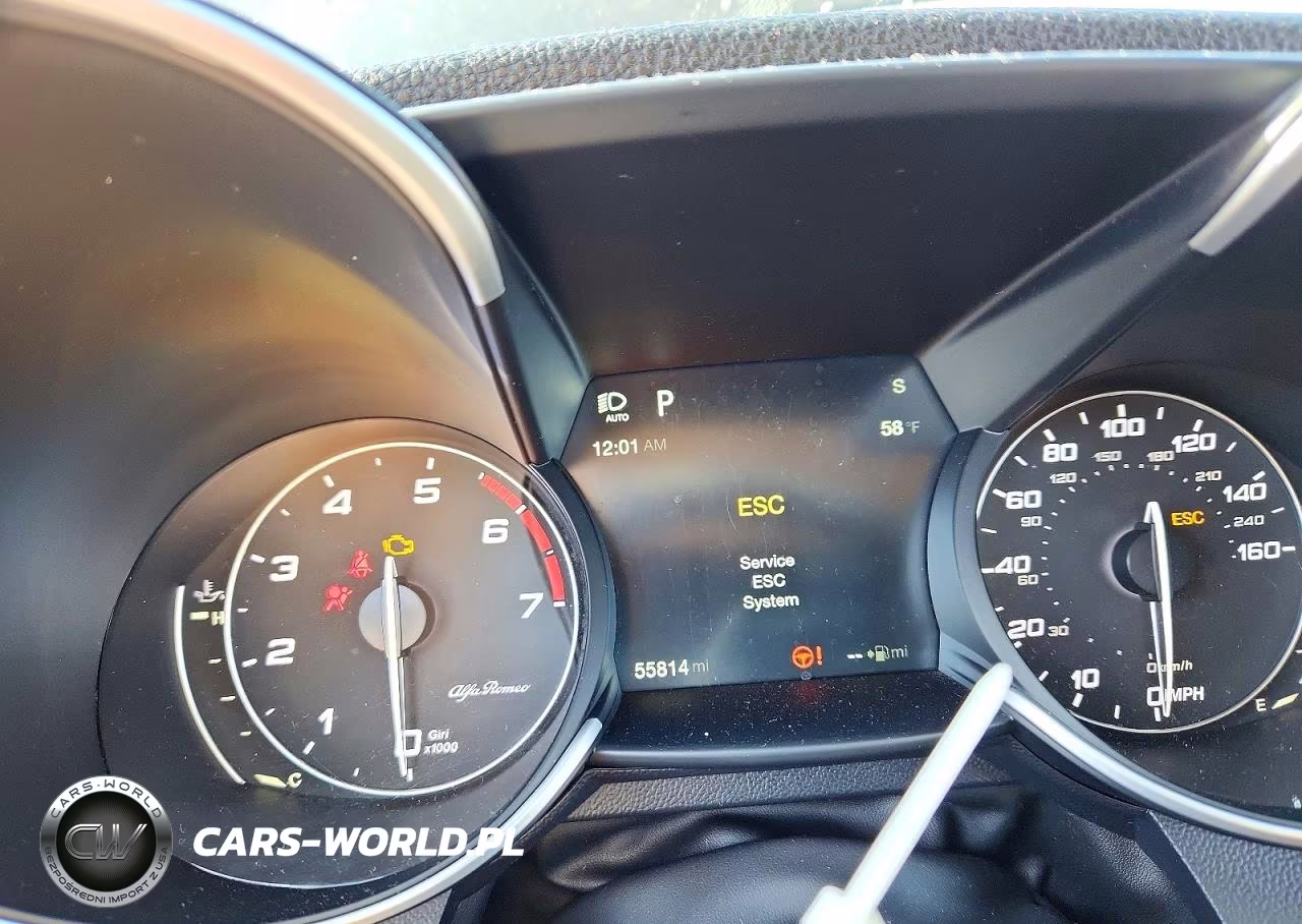 2017 Alfa Romeo Giulia Q4 VIN:ZARFAEDN6H7530041 - 9