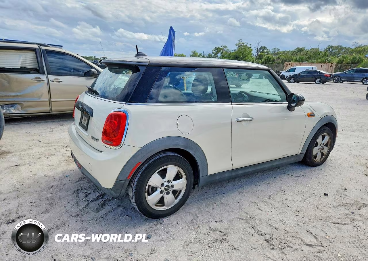 2016 Mini Cooper VIN:WMWXP5C58G3B76544 - 3
