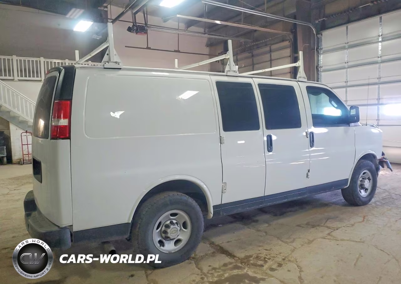 2016 Chev Express G2500 VIN:1GCWGAFF8G1250050 - 3
