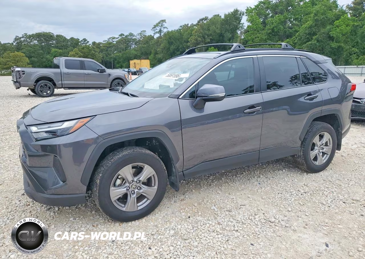 2024 Toyota Rav4 Xle – zdjęcie 1 z 13