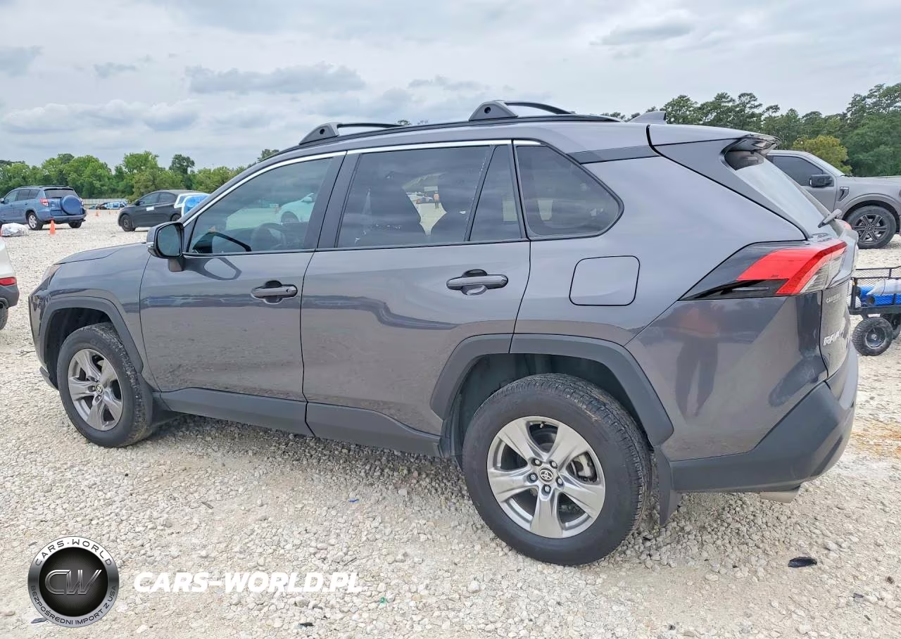 2024 Toyota Rav4 Xle VIN:2T3W1RFV5RC260371 - 2
