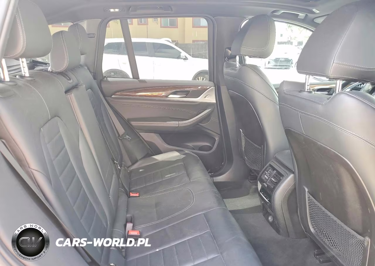 2019 BMW X3 xDrive30I VIN:5UXTR9C55KLE21309 - 11