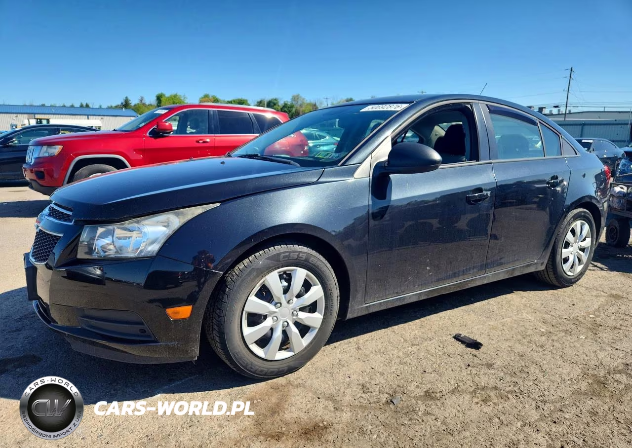2014 Chevrolet Cruze Ls – zdjęcie 1 z 12