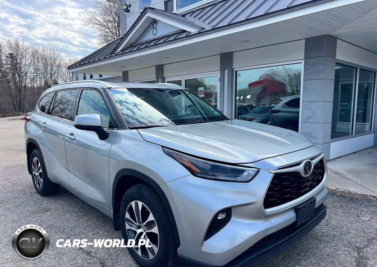 2021 Toyota Highlander Xle