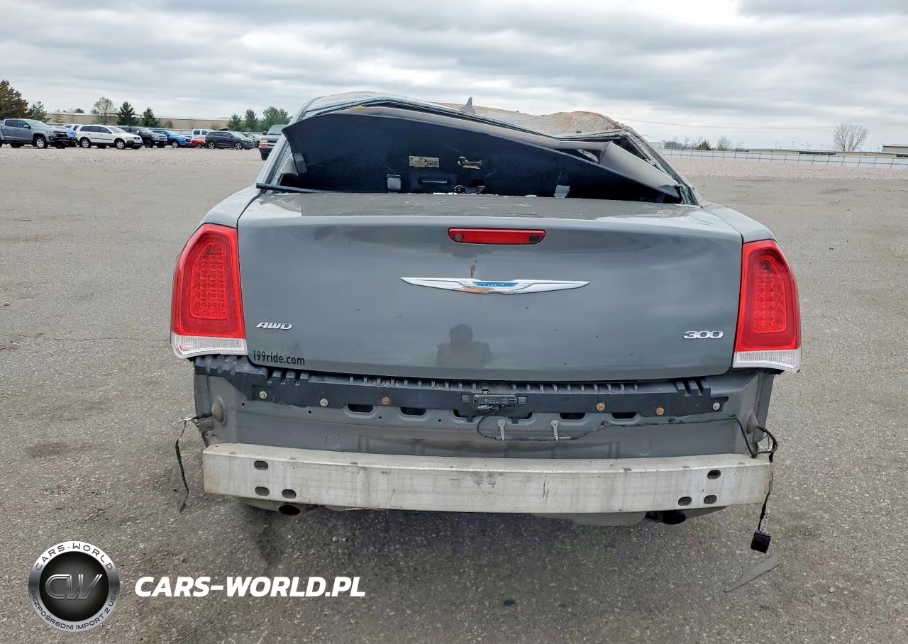 2018 Chrysler 300 Limited VIN:2C3CCAKGXJH160392 - 6