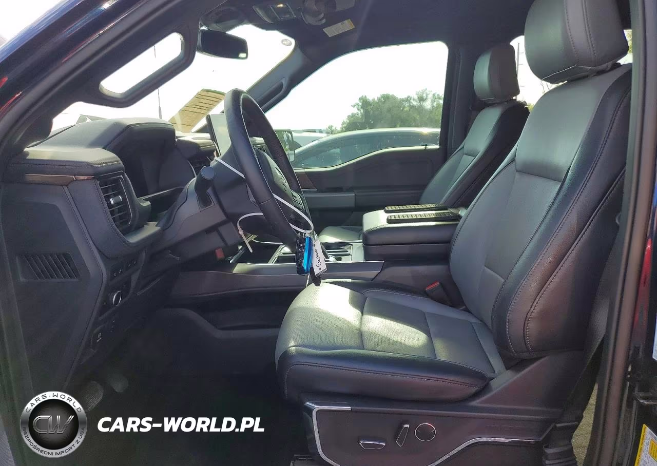 2023 Ford F150 Lightning Pro VIN:1FTVW1EL5PWG45893 - 7