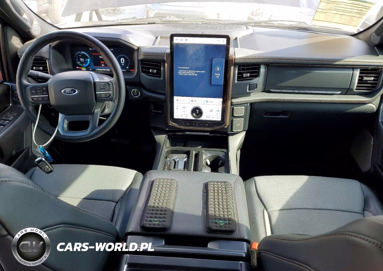 2023 Ford F150 Lightning Pro VIN:1FTVW1EL5PWG45893 - 8