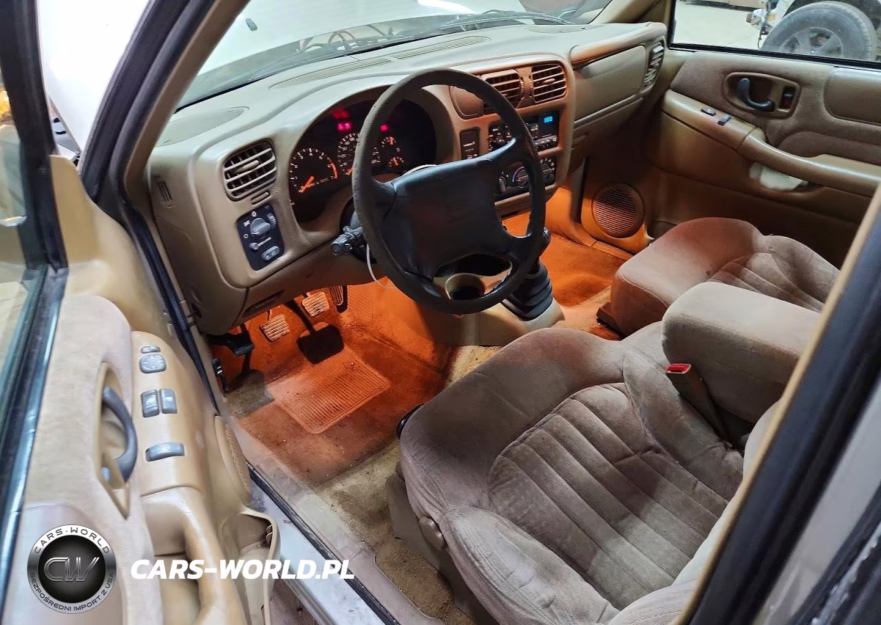 1998 Chevrolet S Truck S10 VIN:1GCCS1949WK255889 - 8