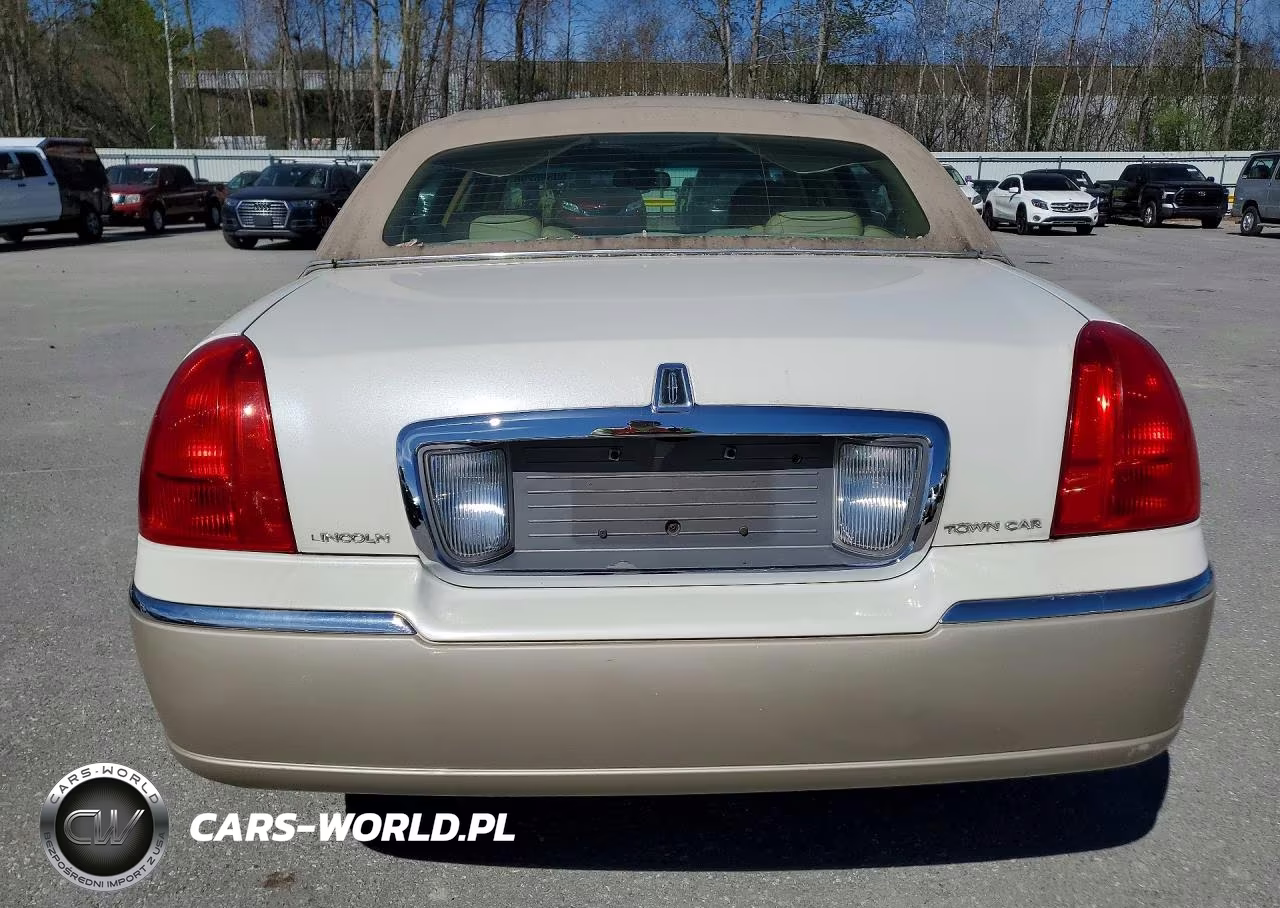 2006 Lincoln Town Car VIN:1LNHM83W56Y635906 - 6