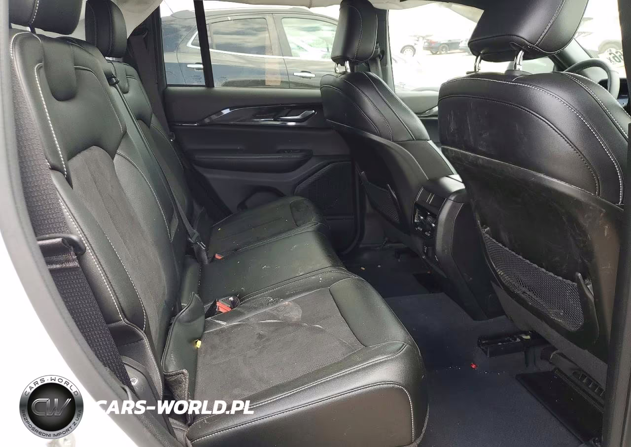 2023 Jeep Grand Cherokee Laredo VIN:1C4RJHAG7PC519635 - 10