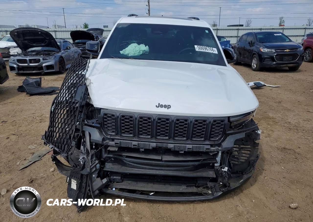 2023 Jeep Grand Cherokee Laredo VIN:1C4RJHAG7PC519635 - 5
