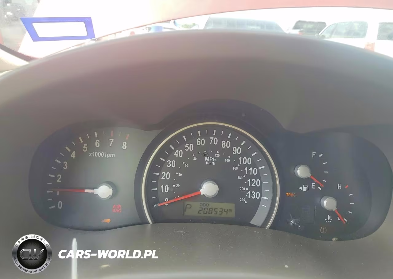 2008 Kia Sedona VIN:KNDMB233286226210 - 9