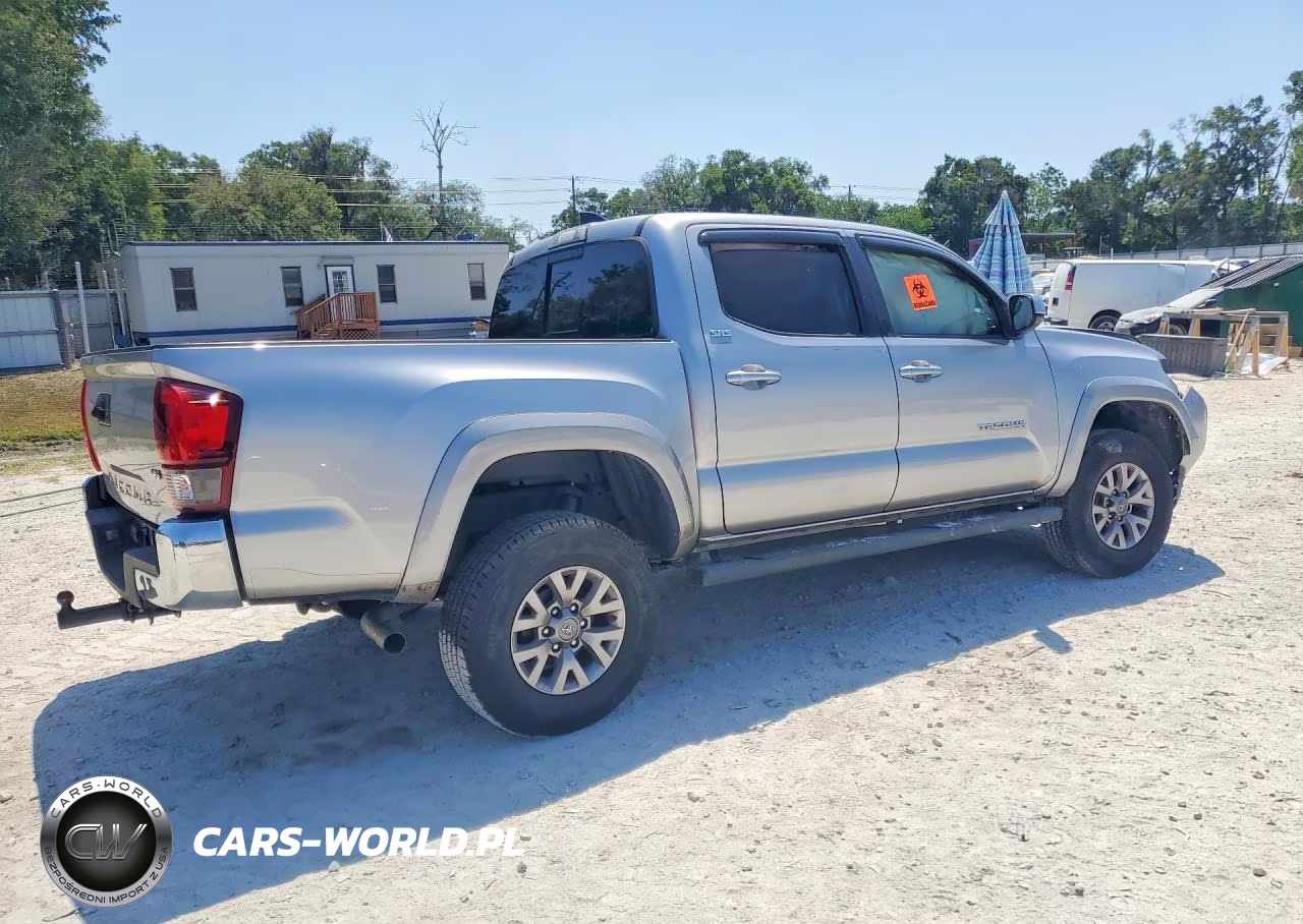 2018 Toyota Tacoma Sr5 V6 VIN:5TFAZ5CN8JX067601 - 3