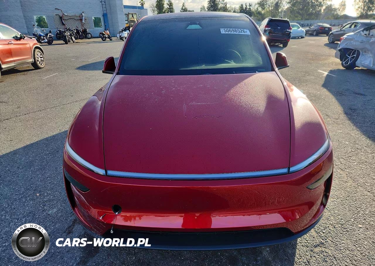 2026 Tesla Model Y VIN:7SAYGDEE6TF562598 - 5